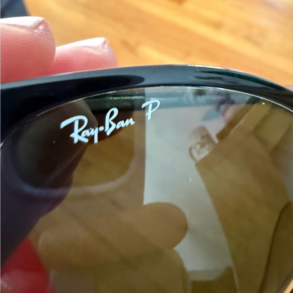 Ray-Ban Classic Black Frame - Picture 5 of 5